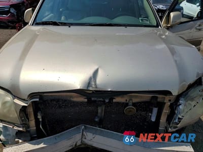 Zdjęcie 12 z 13 samochodu: 2004 TOYOTA HIGHLANDER BASE VIN:JTEEP21A740047127 - miniatura
