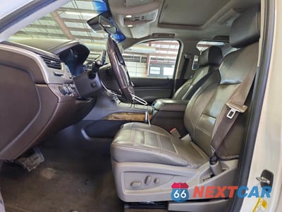 Zdjęcie 7 z 13 samochodu: 2017 GMC YUKON XL DENALI VIN:1GKS2HKJ6HR347092 - miniatura