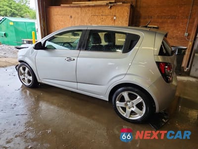 Drugie zdjęcie samochodu z przodu: 2013 CHEVROLET SONIC LTZ VIN:1G1JE6SG8D4188471 - miniatura