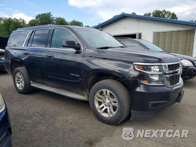 Czwarte zdjęcie samochodu z boku: 2015 CHEVROLET TAHOE K1500 LT VIN:1GNSKBKC1FR663823 - miniatura
