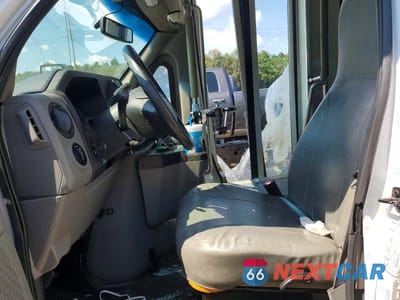 Zdjęcie 7 z 12 samochodu: 2016 FORD E450 SHUTTLE BUS VIN:1FDFE4FSXGDC55183 - miniatura