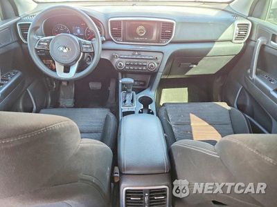 Zdjęcie 8 z 13 samochodu: 2020 KIA SPORTAGE LX VIN:KNDPM3AC0L7717104 - miniatura
