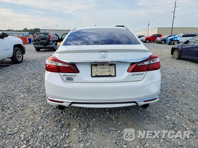 Zdjęcie 6 z 12 samochodu: 2017 HONDA ACCORD SPORT VIN:1HGCR2F58HA039833 - miniatura