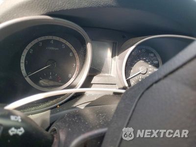 Zdjęcie 9 z 13 samochodu: 2017 HYUNDAI SANTA FE SPORT 2.4L VIN:5NMZU3LB2HH013323 - miniatura