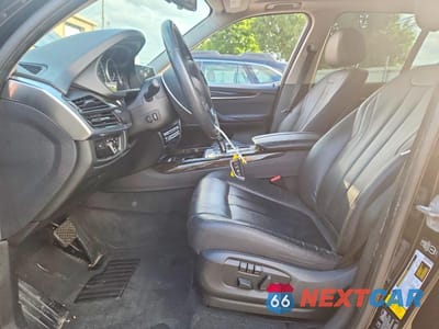 Zdjęcie 7 z 13 samochodu: 2015 BMW X5 XDRIVE35I VIN:5UXKR0C56F0K66989 - miniatura