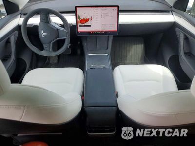 Zdjęcie 8 z 13 samochodu: 2025 TESLA MODEL Y VIN:7SAYGAEE3SF269478 - miniatura
