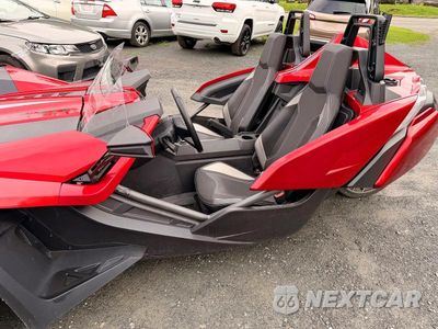 Zdjęcie 13 z 13 samochodu: 2018 POLARIS SLINGSHOT SL VIN:57XAAPFA1J8128364 - miniatura