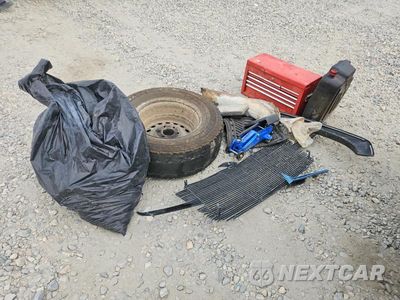 Zdjęcie 12 z 13 samochodu: 2003 CHEVROLET SILVERADO K1500 VIN:1GCEK19T13E331695 - miniatura