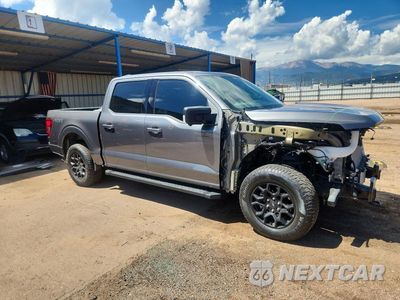 Czwarte zdjęcie samochodu z boku: 2025 FORD F150 XLT VIN:1FTEW3LP5SKD68034 - miniatura