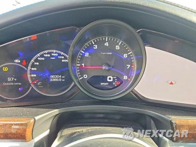 Zdjęcie 9 z 12 samochodu: 2018 PORSCHE PANAMERA 4S VIN:WP0AB2A72JL136877 - miniatura