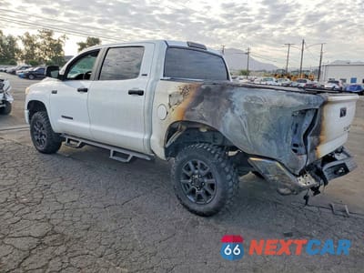 Drugie zdjęcie samochodu z przodu: 2016 TOYOTA TUNDRA CREWMAX SR5 VIN:5TFEY5F1XGX193030 - miniatura