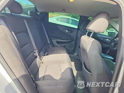 Zdjęcie 10 z 12 samochodu: 2020 CHEVROLET MALIBU LS VIN:1G1ZC5ST3LF067401 - miniatura