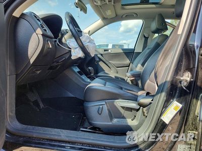 Zdjęcie 7 z 13 samochodu: 2014 VOLKSWAGEN TIGUAN S VIN:WVGBV3AX3EW566595 - miniatura