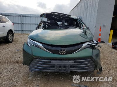 Piąte zdjęcie samochodu w środku: 2026 TOYOTA SIENNA LIMITED 7-PASSENGER VIN:5TDZSKFC1TS258995 - miniatura