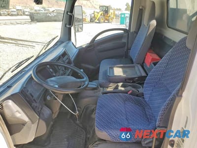 Zdjęcie 7 z 12 samochodu: 2023 ISUZU NPR HD VIN:54DC4W1D1PS203141 - miniatura