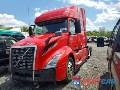 2022 VOLVO VNL SEMI TRUCK 4V4NC9EH4NN284733 - główne zdjęcie licytacji z USA - miniatura