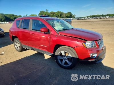 Czwarte zdjęcie samochodu z boku: 2017 JEEP COMPASS LATITUDE VIN:1C4NJDEB8HD101070 - miniatura