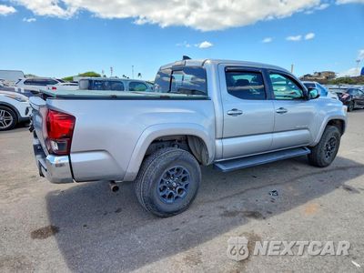 Trzecie zdjęcie samochodu z tyłu: 2019 TOYOTA TACOMA SR5 V6 VIN:3TMAZ5CN6KM107584 - miniatura
