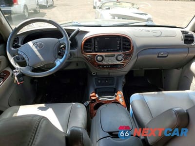 Zdjęcie 8 z 13 samochodu: 2006 TOYOTA SEQUOIA LIMITED VIN:5TDBT48A96S272668 - miniatura