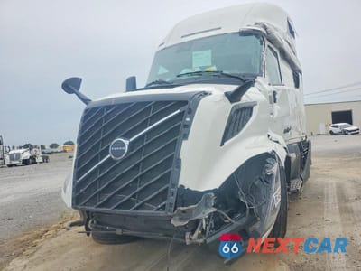 Zdjęcie 14 z 14 samochodu: 2025 VOLVO VNL SEMI TRUCK VIN:4V4BC9EH5SN687831 - miniatura