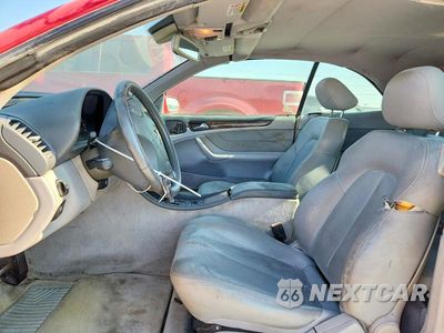Zdjęcie 7 z 13 samochodu: 2000 MERCEDES-BENZ CLK VIN:WDBLK65G3YT039271 - miniatura
