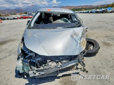 Piąte zdjęcie samochodu w środku: 2020 TOYOTA PRIUS LE VIN:JTDKARFU4L3113893 - miniatura