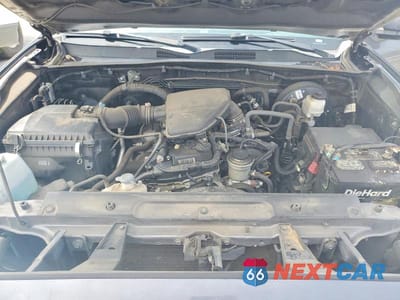 Zdjęcie 11 z 13 samochodu: 2018 TOYOTA TACOMA SR VIN:5TFAX5GN0JX129864 - miniatura