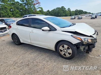 Czwarte zdjęcie samochodu z boku: 2017 KIA FORTE LX VIN:3KPFL4A7XHE130293 - miniatura