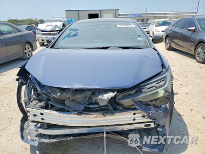 Piąte zdjęcie samochodu w środku: 2026 TOYOTA PRIUS XLE VIN:JTDACAAU7T3076059 - miniatura
