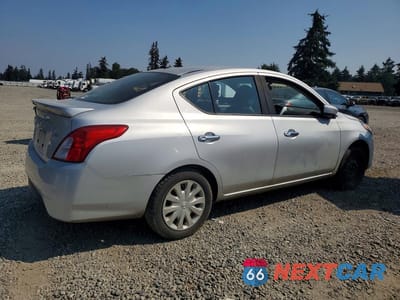 Trzecie zdjęcie samochodu z tyłu: 2019 NISSAN VERSA SV VIN:3N1CN7AP1KL857553 - miniatura