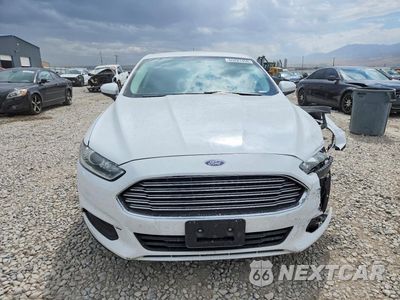 Piąte zdjęcie samochodu w środku: 2016 FORD FUSION S VIN:3FA6P0G74GR333357 - miniatura