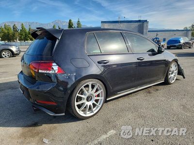 Trzecie zdjęcie samochodu z tyłu: 2018 VOLKSWAGEN GTI S/SE VIN:3VW447AU3JM253017 - miniatura