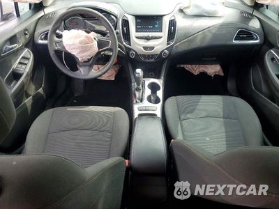 Zdjęcie 8 z 12 samochodu: 2018 CHEVROLET CRUZE LS VIN:1G1BC5SM0J7124459 - miniatura