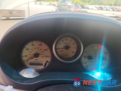 Zdjęcie 9 z 13 samochodu: 2001 TOYOTA RAV4 BASE VIN:JTEHH20V910105006 - miniatura