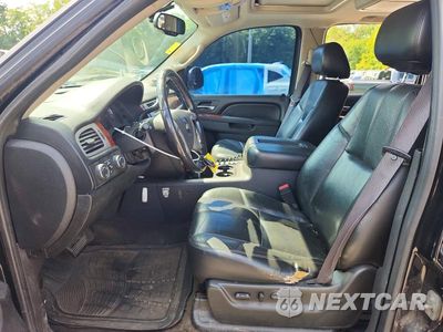 Zdjęcie 7 z 12 samochodu: 2011 CHEVROLET SUBURBAN K1500 LT VIN:1GNSKJE37BR359931 - miniatura