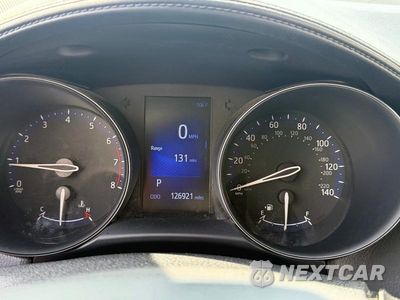 Zdjęcie 8 z 14 samochodu: 2018 TOYOTA C-HR XLE VIN:NMTKHMBXXJR059895 - miniatura