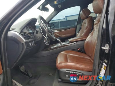 Zdjęcie 7 z 13 samochodu: 2014 BMW X5 XDRIVE35I VIN:5UXKR0C59E0K50414 - miniatura