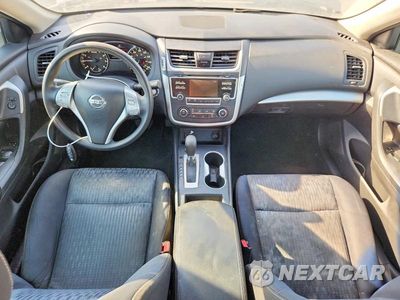 Zdjęcie 8 z 12 samochodu: 2016 NISSAN ALTIMA 2.5 S VIN:1N4AL3APXGC259473 - miniatura
