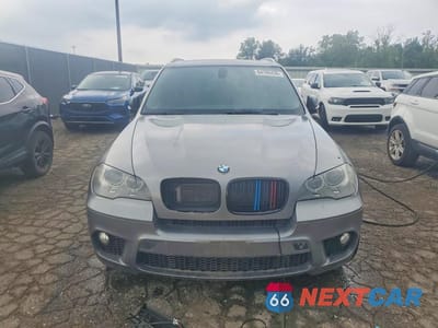 Piąte zdjęcie samochodu w środku: 2013 BMW X5 XDRIVE50I VIN:5UXZV8C56D0C14514 - miniatura