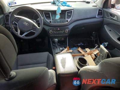Zdjęcie 8 z 13 samochodu: 2017 HYUNDAI TUCSON SE VIN:KM8J33A44HU266166 - miniatura