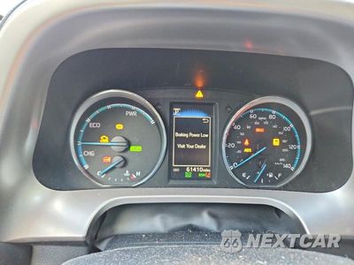 Zdjęcie 9 z 12 samochodu: 2018 TOYOTA RAV4 HV LIMITED VIN:JTMDJREV2JD254679 - miniatura