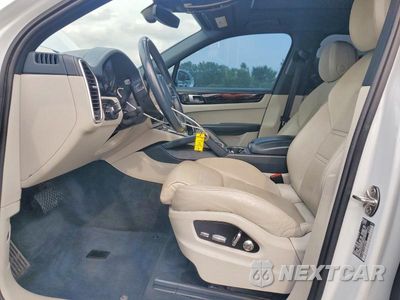 Zdjęcie 7 z 14 samochodu: 2020 PORSCHE CAYENNE VIN:WP1AA2AY7LDA07833 - miniatura
