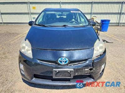 Piąte zdjęcie samochodu w środku: 2010 TOYOTA PRIUS II VIN:JTDKN3DU2A0111028 - miniatura