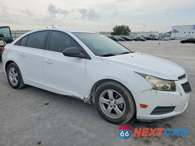 Czwarte zdjęcie samochodu z boku: 2012 CHEVROLET CRUZE LS VIN:1G1PD5SH2C7321299 - miniatura