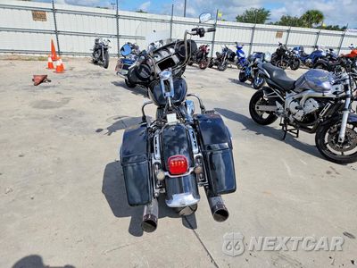 Czwarte zdjęcie samochodu z boku: 2017 HARLEY-DAVIDSON FLHTP POLICE ELECTRA GLIDE VIN:1HD1FMC16HB677051 - miniatura