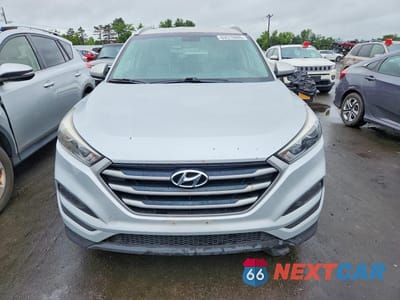 Piąte zdjęcie samochodu w środku: 2018 HYUNDAI TUCSON SEL VIN:KM8J33A46JU707382 - miniatura