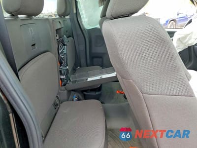 Zdjęcie 10 z 12 samochodu: 2015 NISSAN FRONTIER S VIN:1N6BD0CT9FN715533 - miniatura