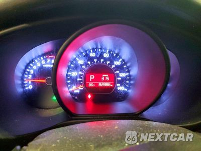 Zdjęcie 9 z 13 samochodu: 2016 KIA SOUL BASE VIN:KNDJN2A29G7864600 - miniatura