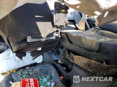 Zdjęcie 8 z 13 samochodu: 2026 TOYOTA COROLLA CROSS XLE VIN:7MUDAABG4TV179357 - miniatura