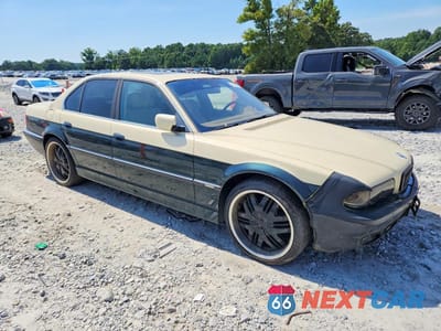 Czwarte zdjęcie samochodu z boku: 2001 BMW 740 I AUTOMATIC VIN:WBAGG83431DN89236 - miniatura